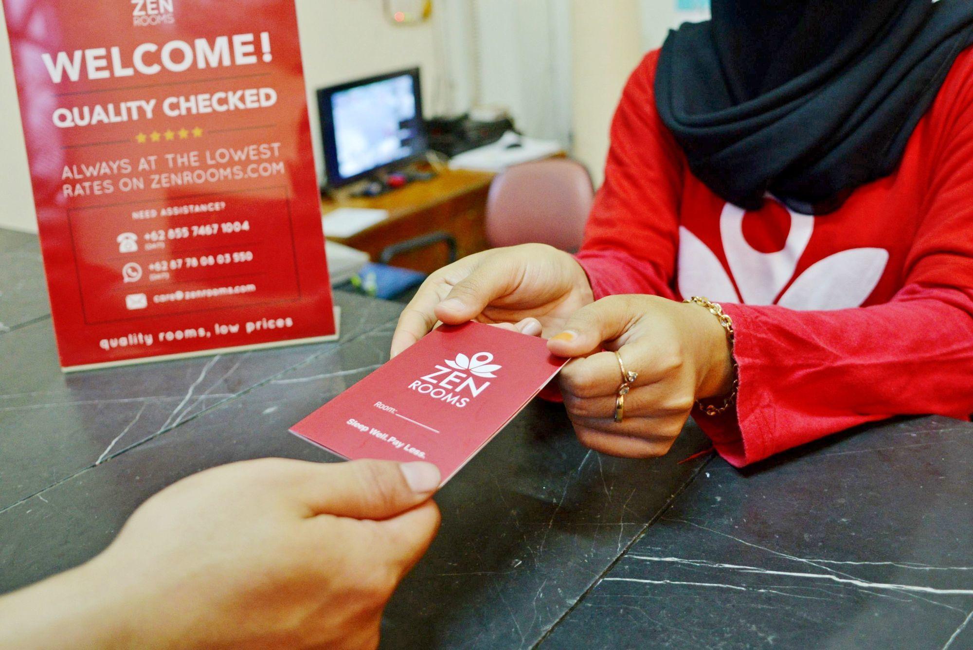 Reddoorz Plus Near Kebayoran Baru Blok S Jakarta Exteriör bild