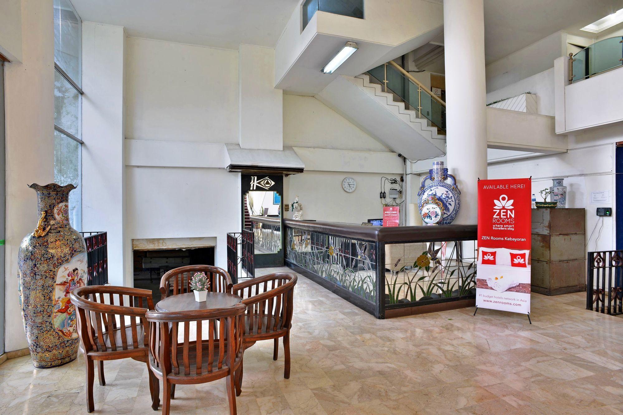 Reddoorz Plus Near Kebayoran Baru Blok S Jakarta Exteriör bild