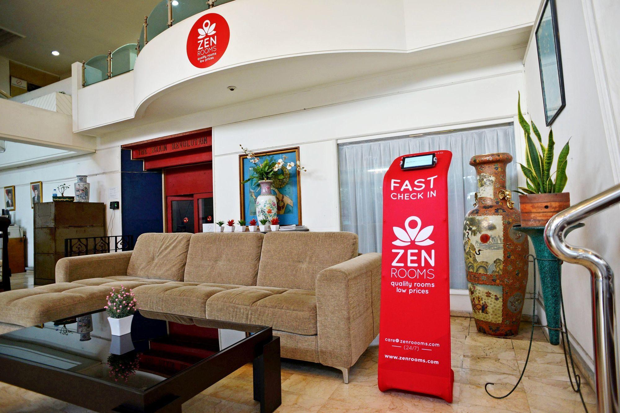 Reddoorz Plus Near Kebayoran Baru Blok S Jakarta Exteriör bild