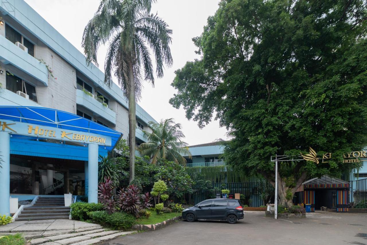 Reddoorz Plus Near Kebayoran Baru Blok S Jakarta Exteriör bild
