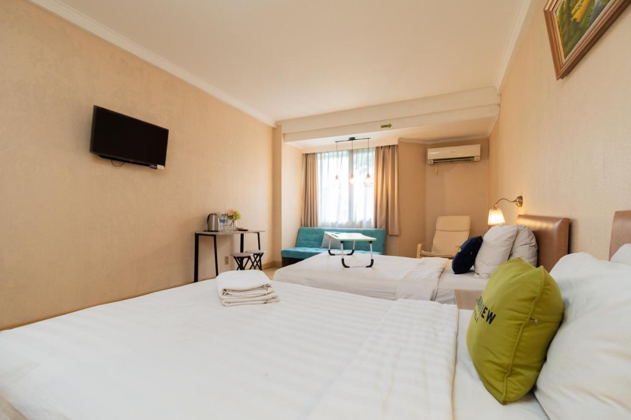 Reddoorz Plus Near Kebayoran Baru Blok S Jakarta Exteriör bild