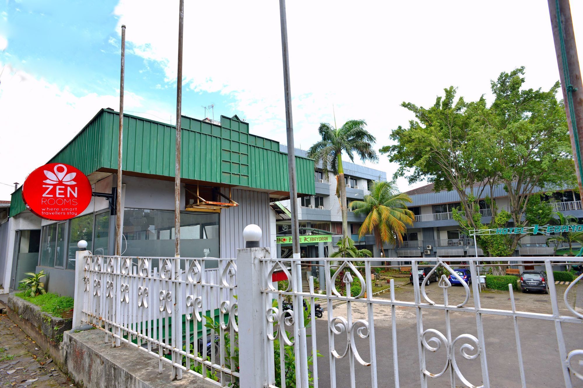 Reddoorz Plus Near Kebayoran Baru Blok S Jakarta Exteriör bild