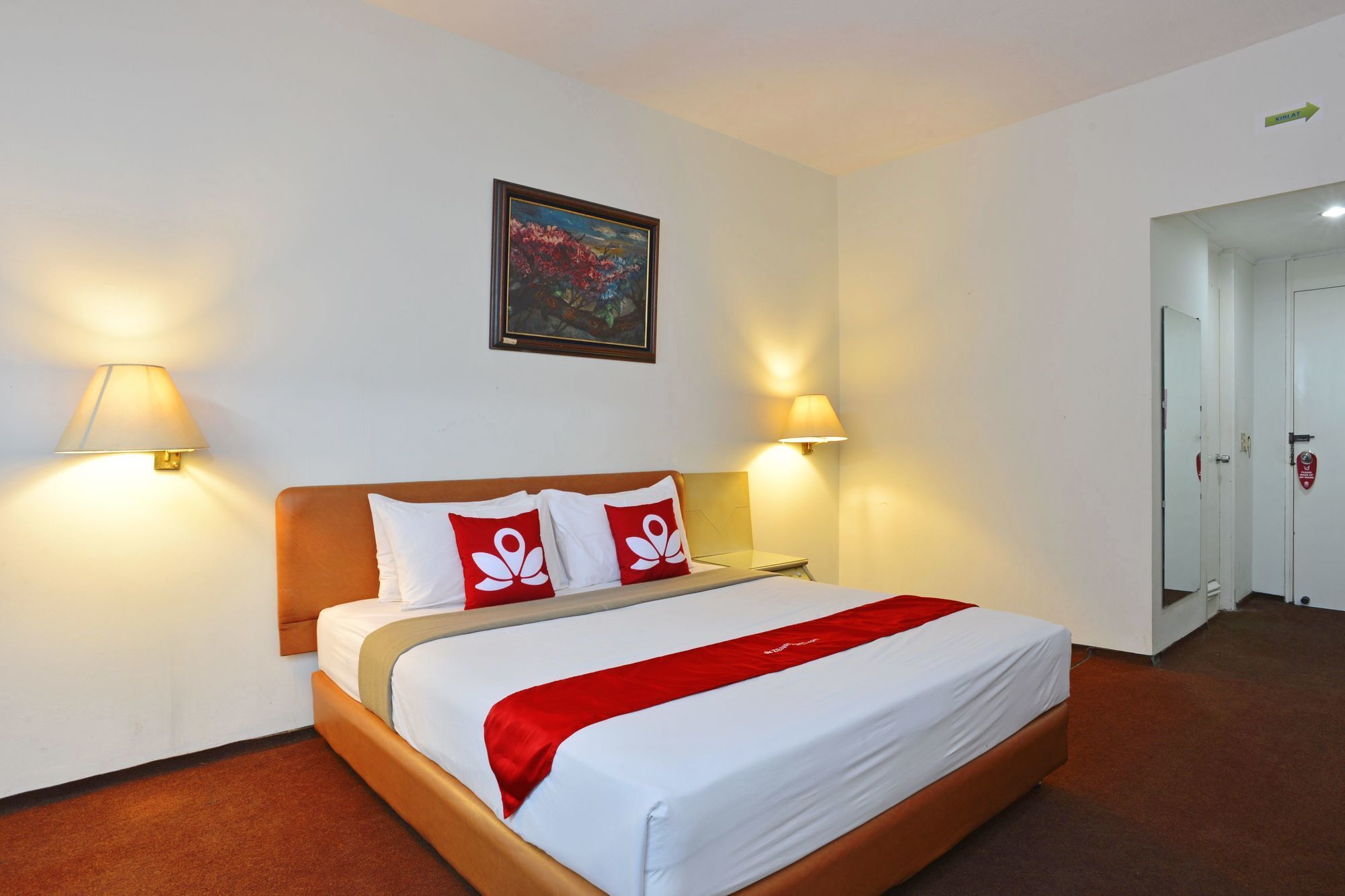 Reddoorz Plus Near Kebayoran Baru Blok S Jakarta Exteriör bild
